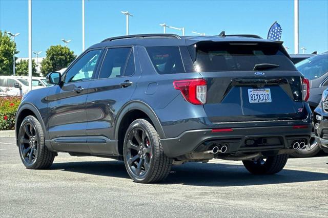 2022 ford explorer st