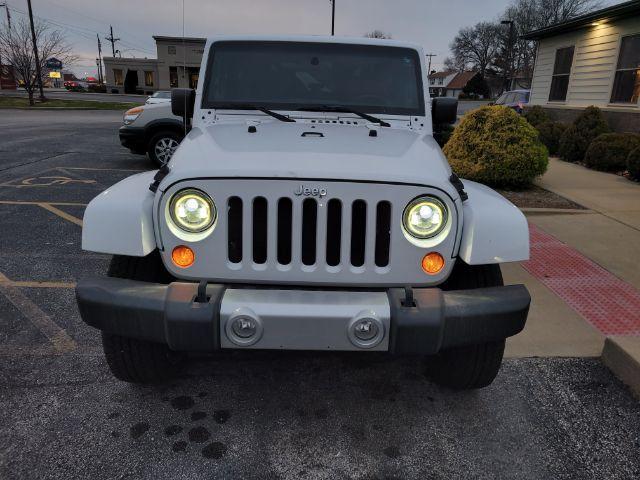 2012 jeep wrangler sahara