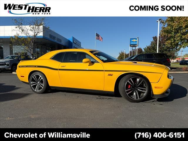 2012 dodge challenger srt8 392