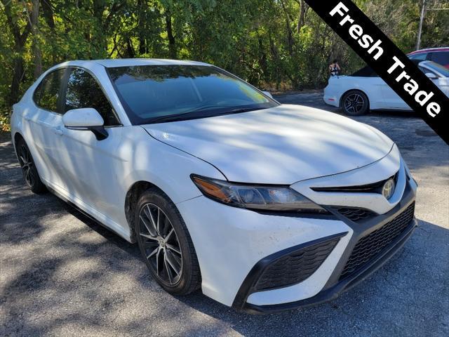 2023 toyota camry se