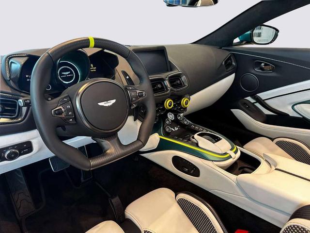 2023 aston martin vantage v12