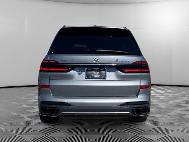 2023 bmw x7 m60i