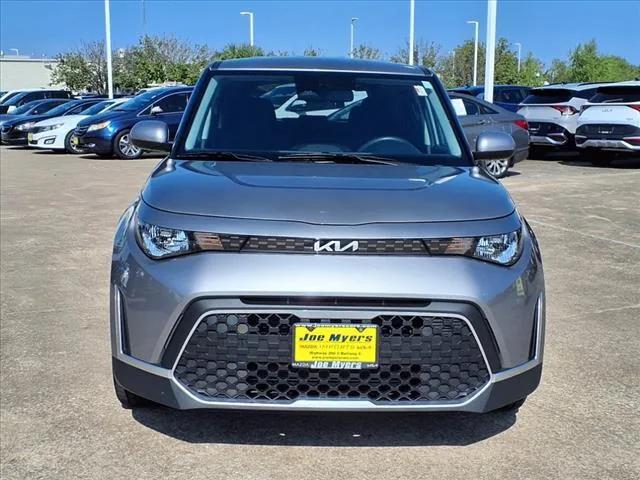 2023 kia soul lx