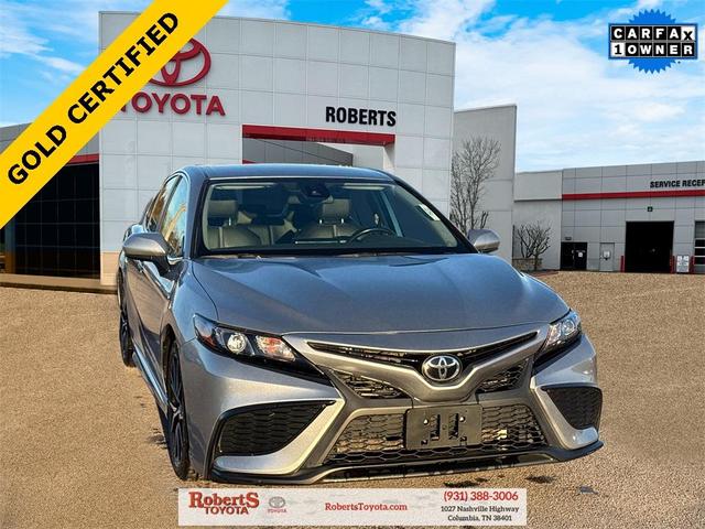 2021 toyota camry se