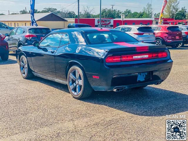 2013 dodge challenger sxt