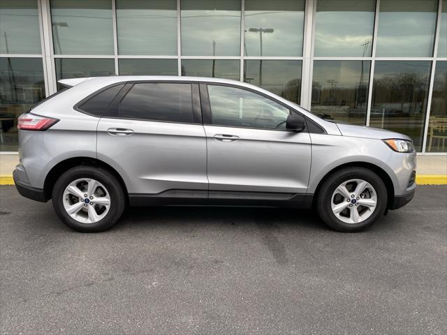2020 ford edge se