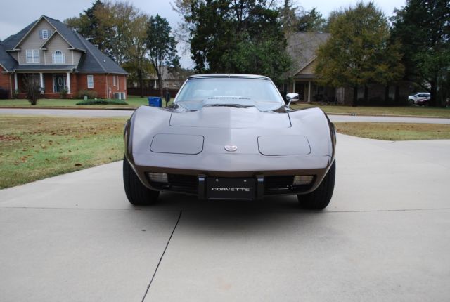 1976 chevrolet corvette **low mile** t-top