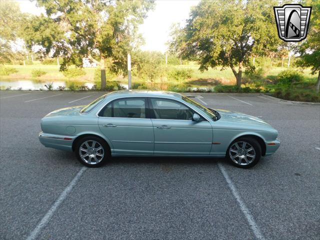 2004 jaguar xj base