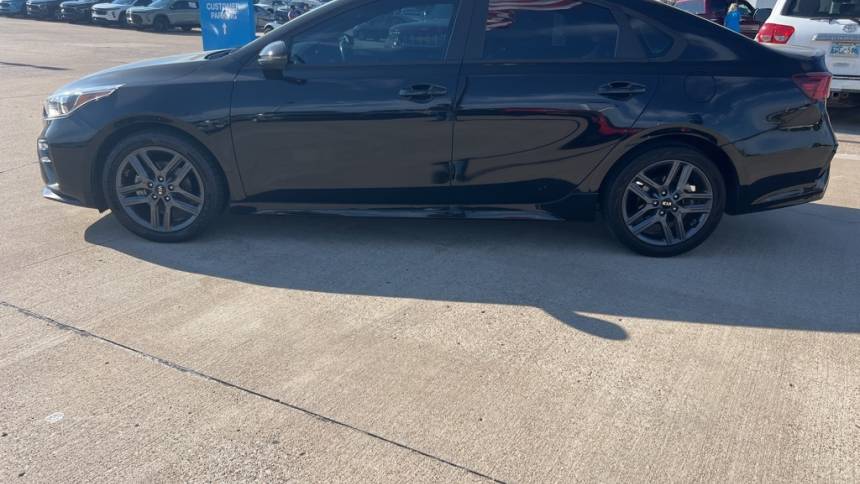 2021 kia forte gt-line