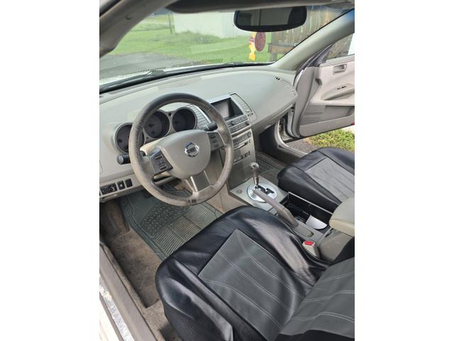 2004 nissan maxima se