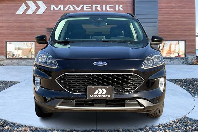 2022 ford escape titanium