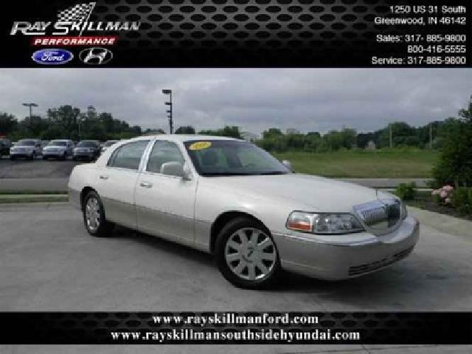 2004 lincoln town car in greenwood, in
