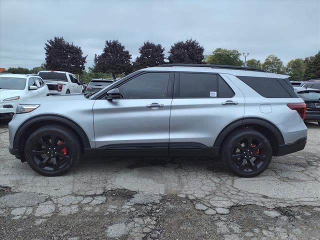 2022 ford explorer st