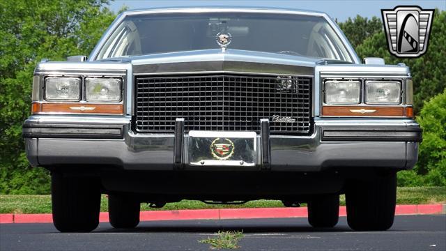 1986 cadillac fleetwood
