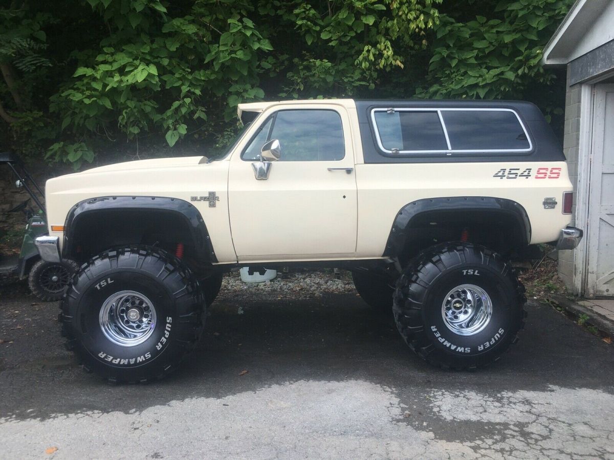 1986 chevrolet k5 blazer suv brown 4wd manual k10