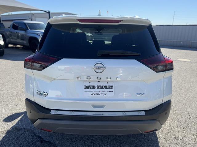 2022 nissan rogue sv