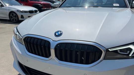 2024 BMW 3 series 330e iperformance