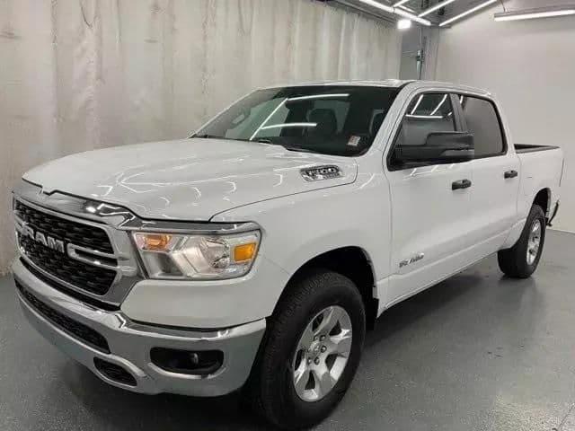2024 ram 1500 big horn crew cab 4wd swb in frankfort, kentucky
