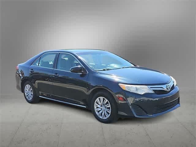 2014 toyota camry le