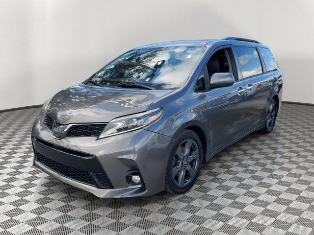 2018 toyota sienna l