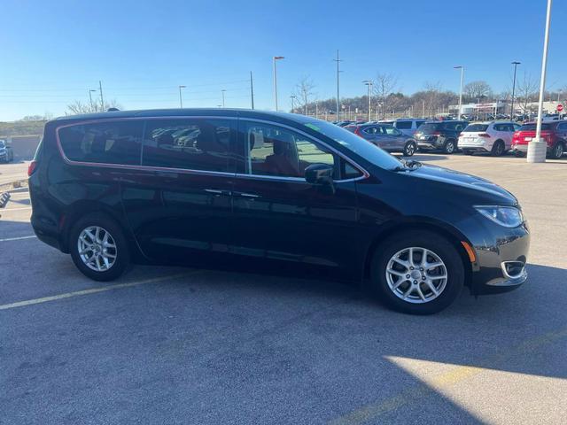 2020 chrysler pacifica touring