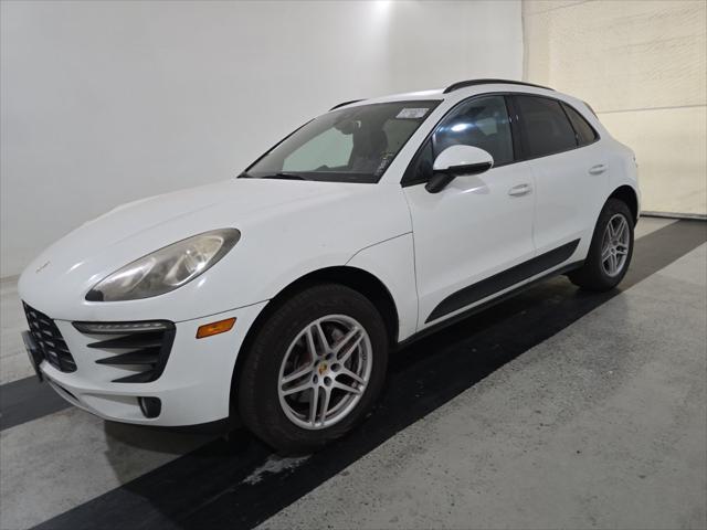 2017 porsche macan base