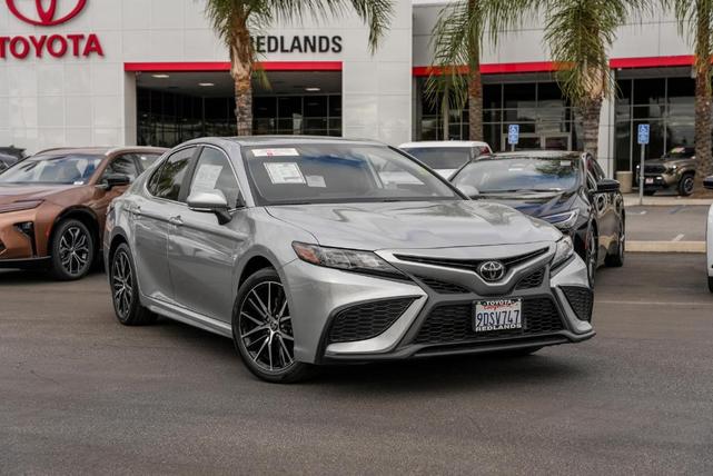 2023 toyota camry se