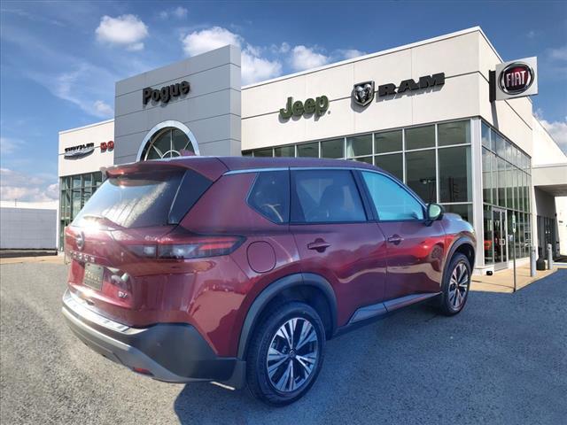 2021 nissan rogue sv