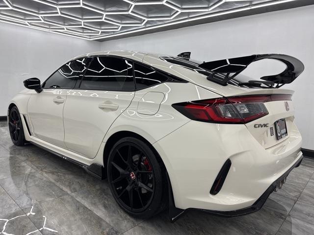 2024 honda civic type r base
