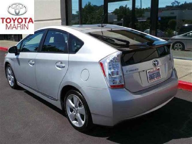2010 toyota prius v w/ nav. in san rafael, ca