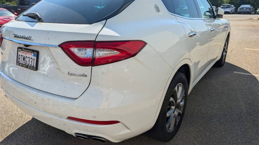2020 maserati levante base