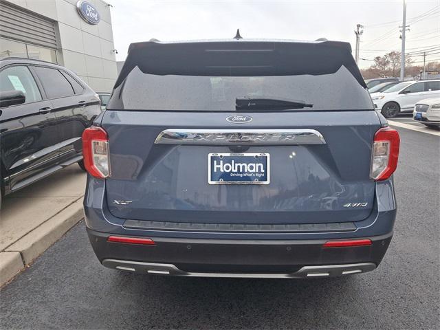 2021 ford explorer xlt