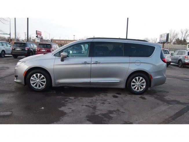 2017 chrysler pacifica touring-l for sale in jolly acres, south dakota