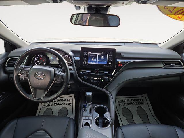 2023 toyota camry se