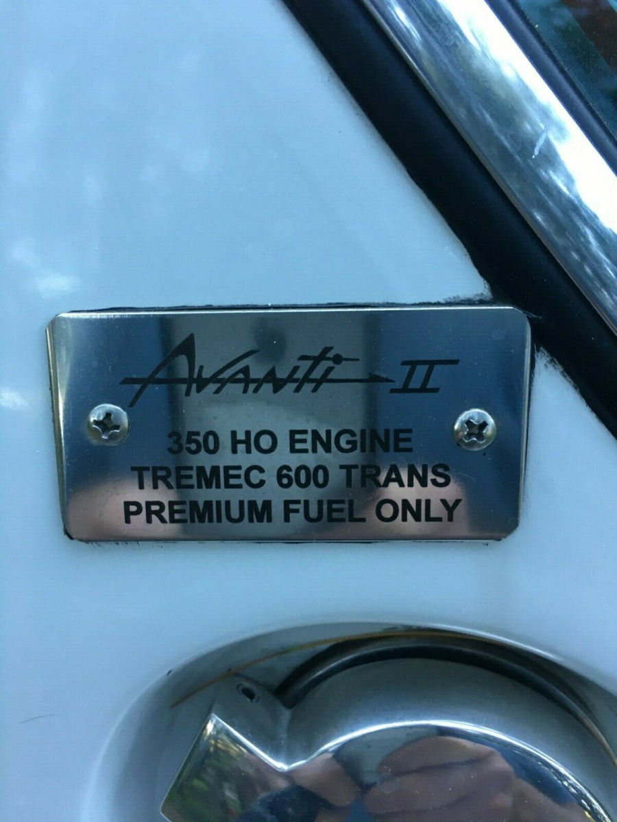 1976 avanti ii street rod. new 350 5speed. frame off total restoration. like new