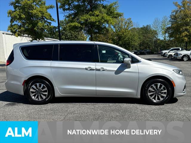2022 chrysler pacifica hybrid touring l