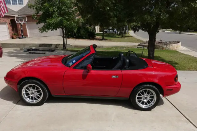 1991 mazda mx-5 convertible in like new original condition