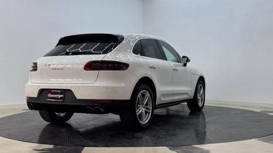 2016 Porsche Macan