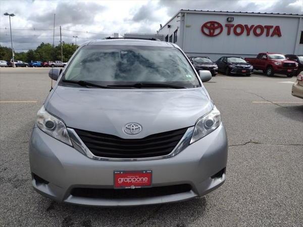 2012 toyota sienna in dulles, virginia