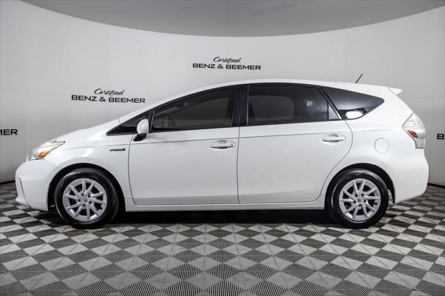 2012 toyota prius v two