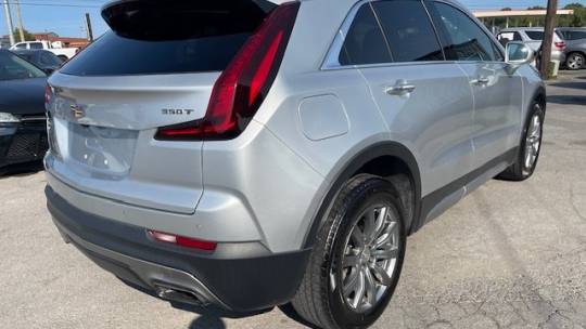2020 Cadillac XT4 premium luxury