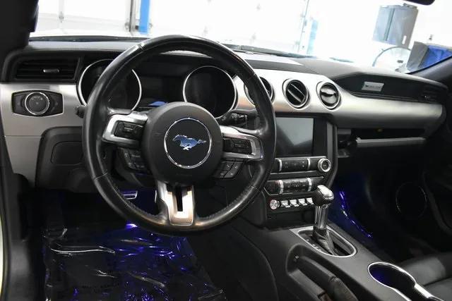 2022 ford mustang ecoboost premium