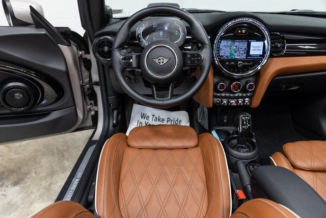 2022 mini convertible iconic