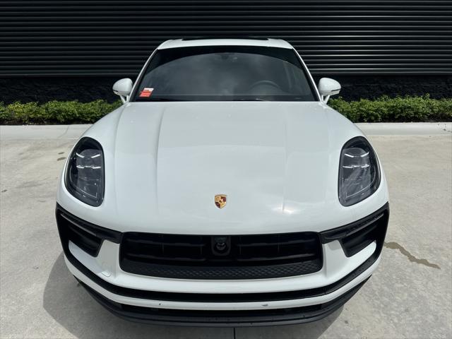 2024 porsche macan t