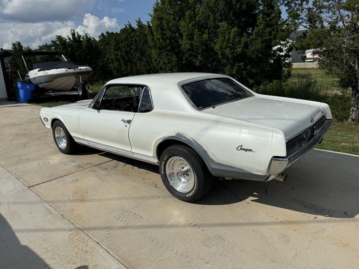 1968 mercury cougar coupe white base