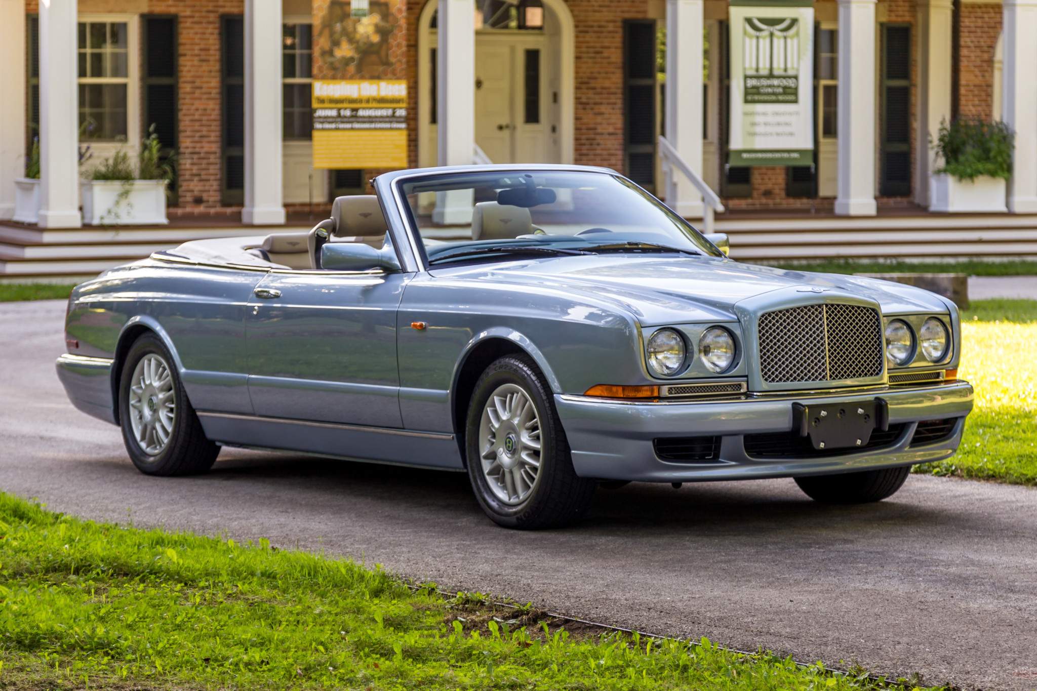 2002 bentley azure