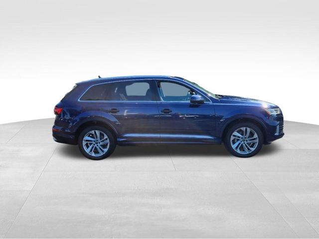 2023 audi q7 45 premium