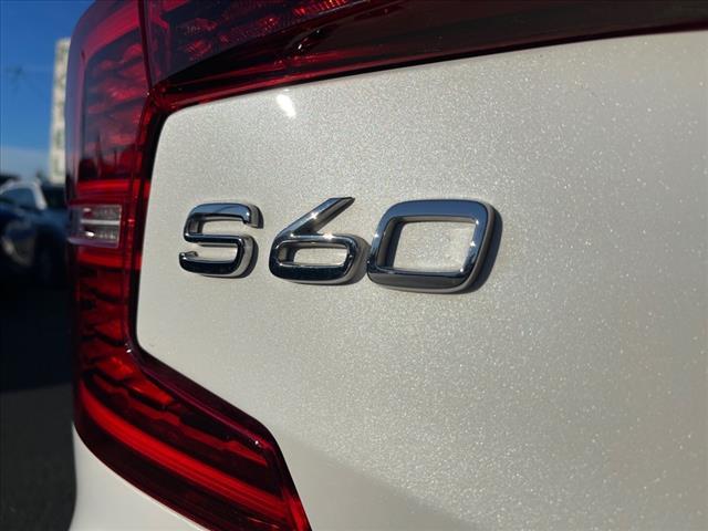2023 volvo s60 recharge plug-in hybrid t8 plus dark theme