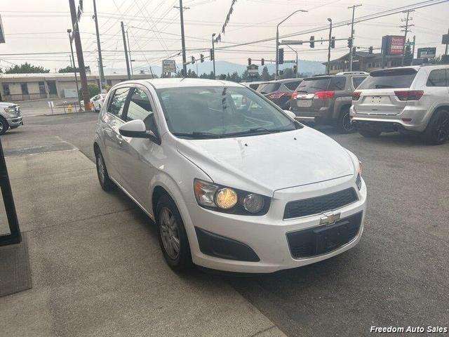 2016 chevrolet sonic lt