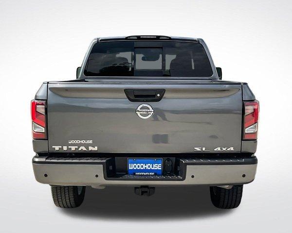 2021 nissan titan sl